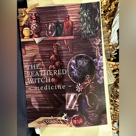 Bird moss box - the feathered witch - Picture 8 of 9